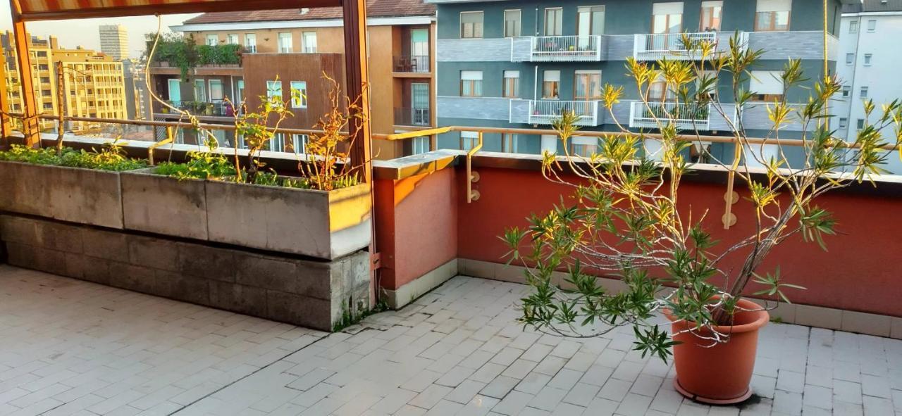Meraviglioso Super Attico Con Terrazza Milán Exterior foto